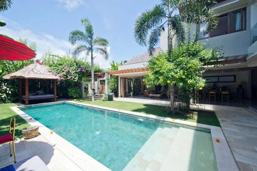 Villa Pierrot Seminyak Eksteriør billede